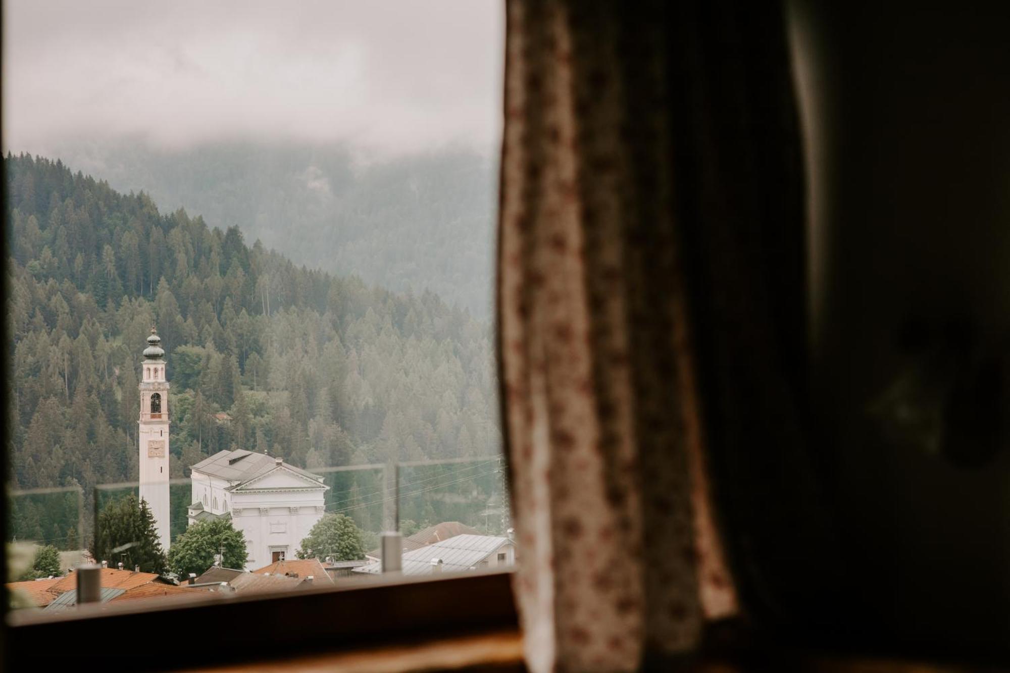 Fra Rose E Mughi Bed & Breakfast Domegge di Cadore Exterior photo