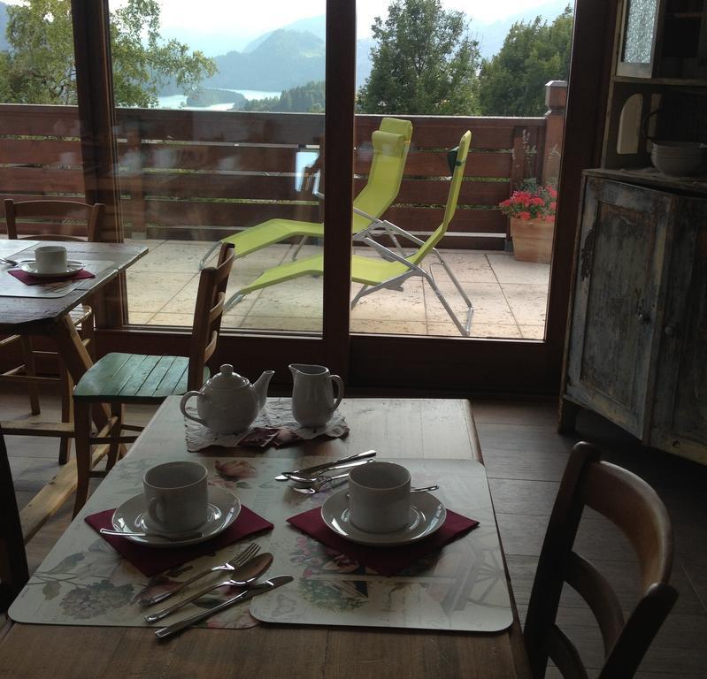 Fra Rose E Mughi Bed & Breakfast Domegge di Cadore Exterior photo